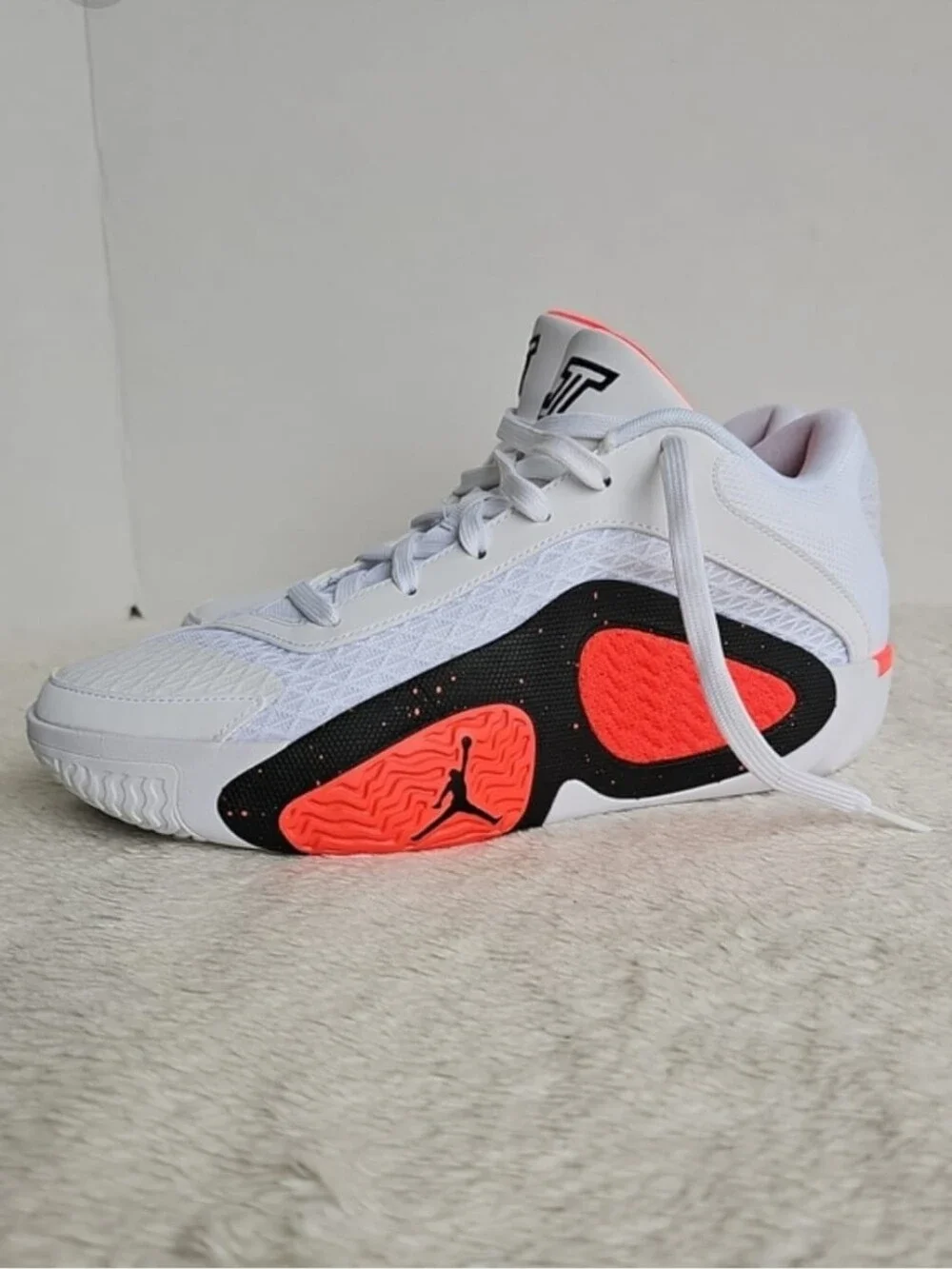 NWOB Jordan Tatum 2 Basketball Shoes White Black Red Men's Size 8.5 FJ6457-106